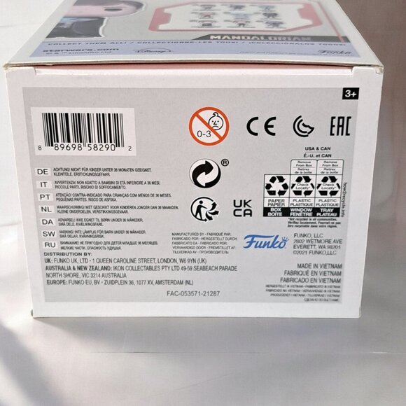 Funko Pop Luke Skywalker with Grogu #482 Star Wars - Picture 7 of 9